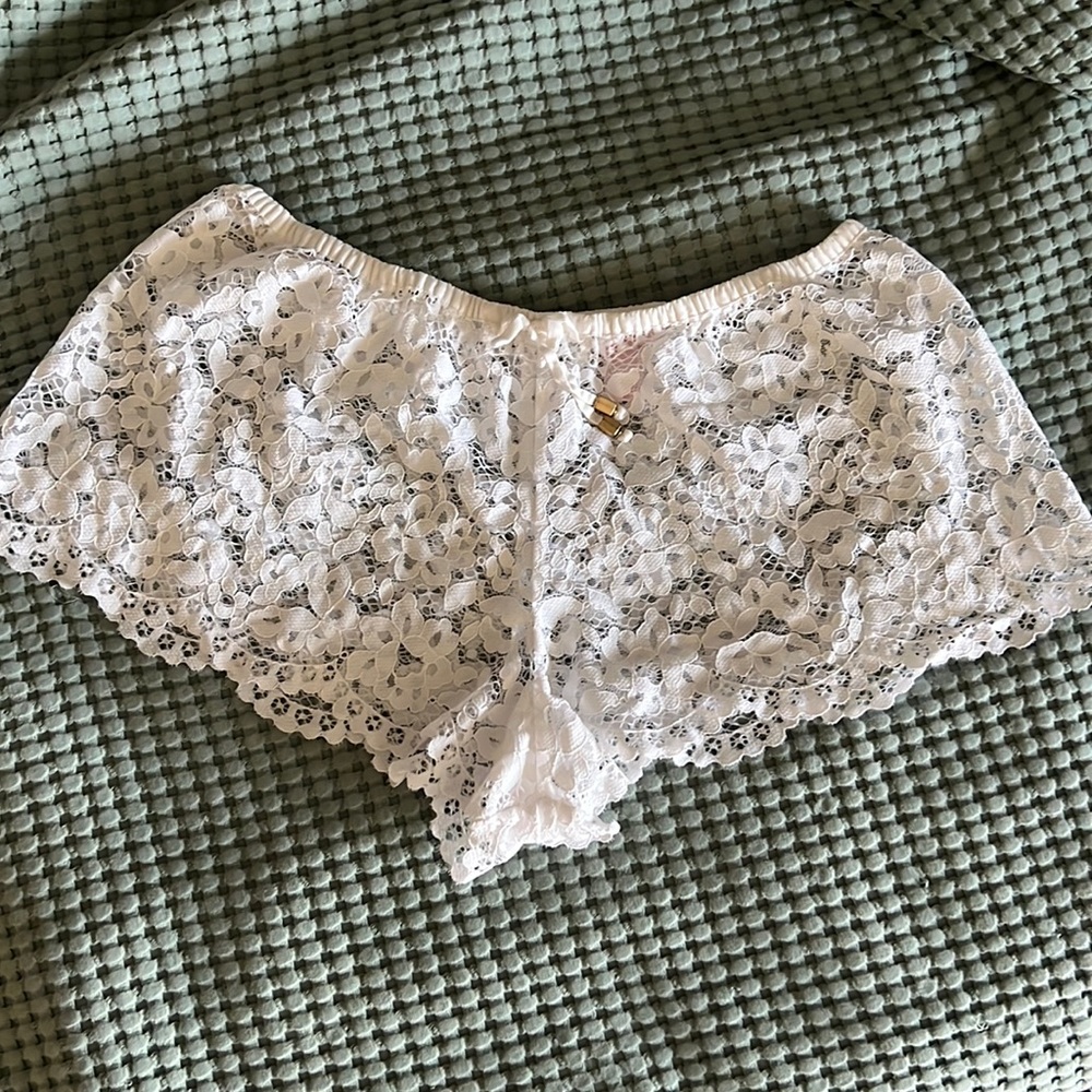 VICTORIA’S SECRET lace shorts